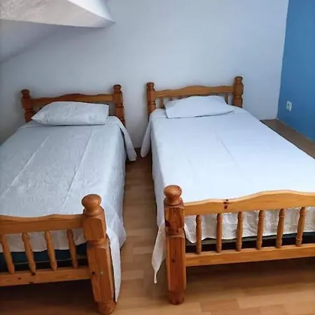 Le 7 Apartman *